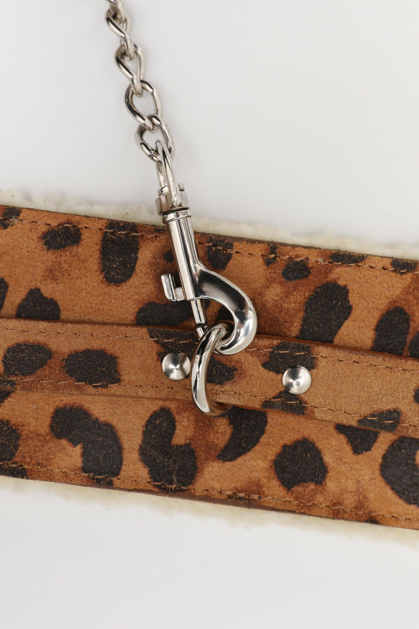 The Clingy Girl - Leopard Shearling